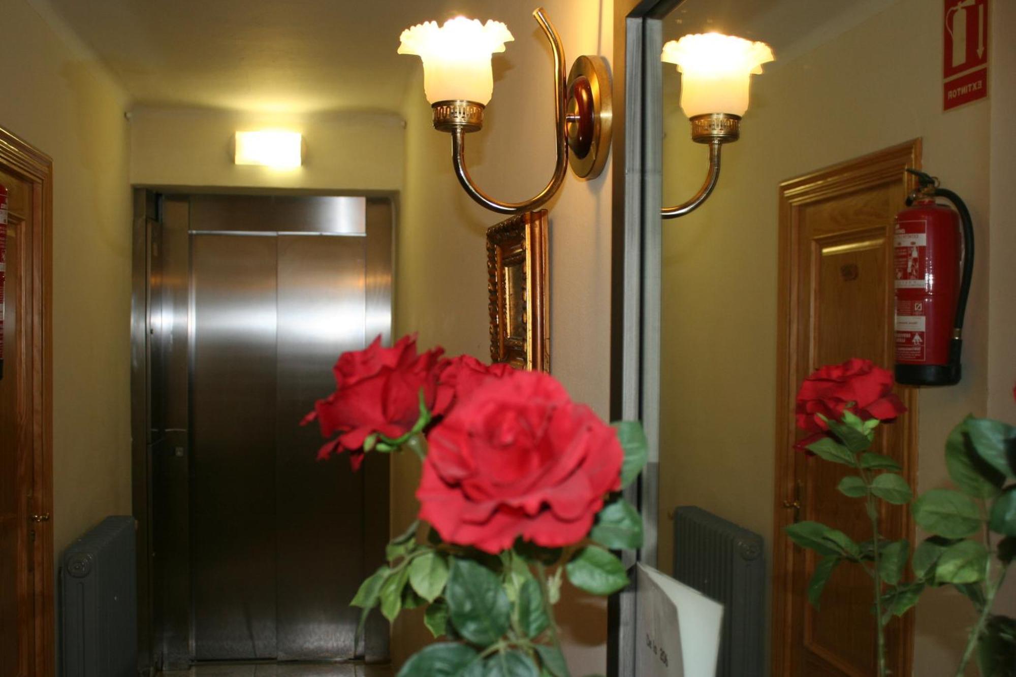 טווסקאן Hotel Llacs De Cardos מראה חיצוני תמונה
